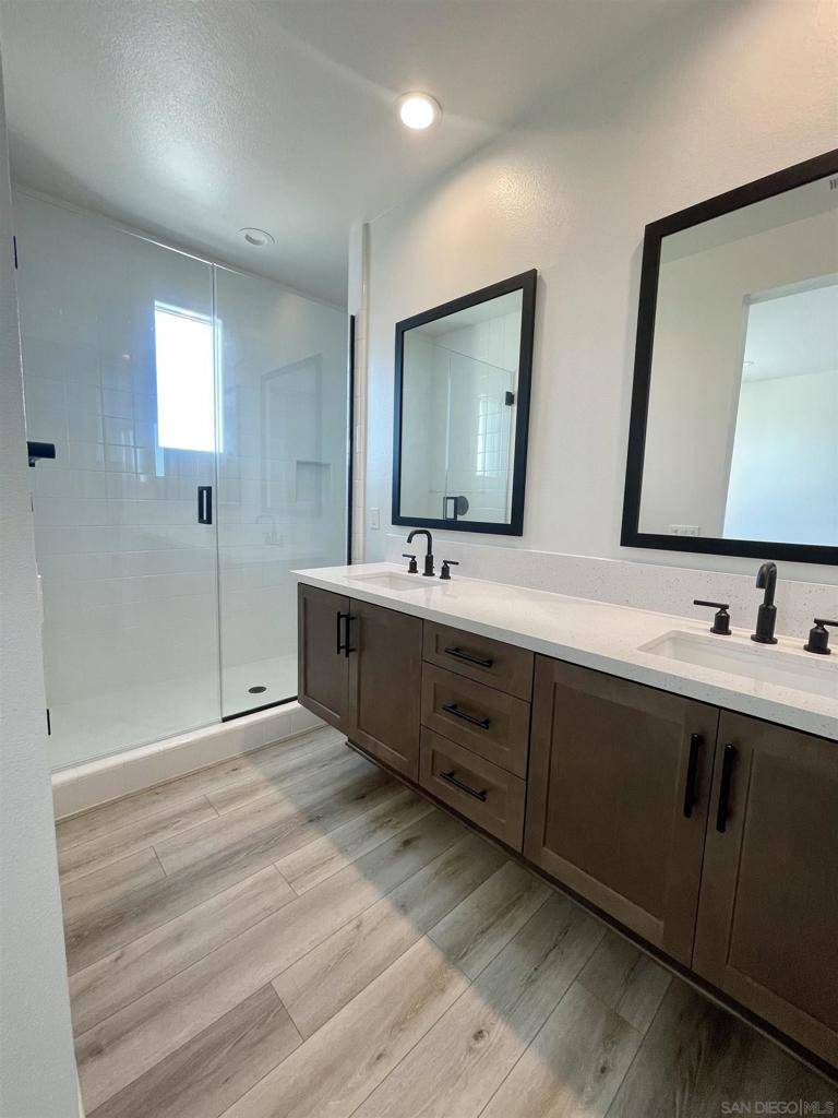San Diego, CA 92130,13004 Lumen Way
