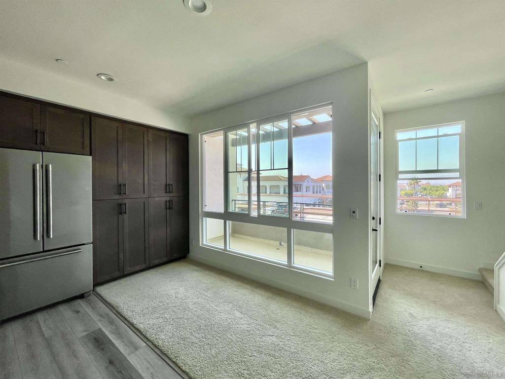 San Diego, CA 92130,13004 Lumen Way