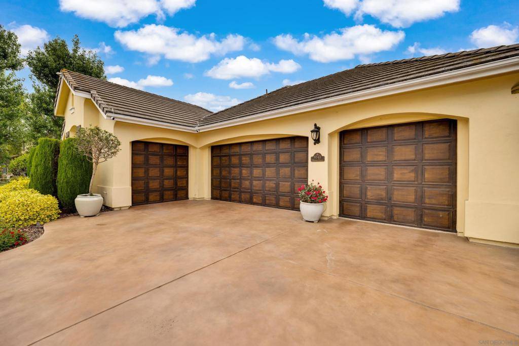 San Diego, CA 92127,9343 Bernardo Lakes Dr.
