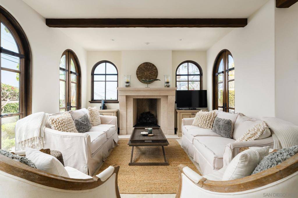 Del Mar, CA 92014,730 Stratford Court