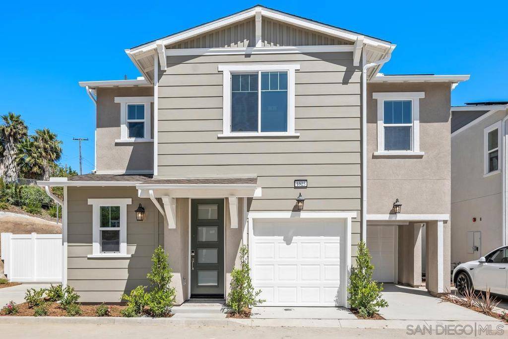 Vista, CA 92083,1523 Wingwood