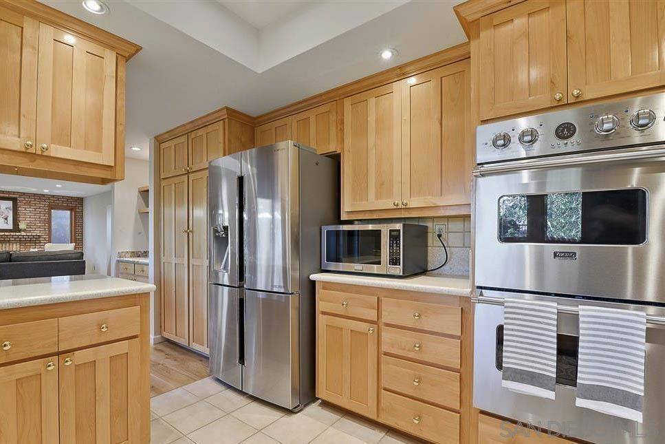 Escondido, CA 92029,3408 Lomas Serenas Dr
