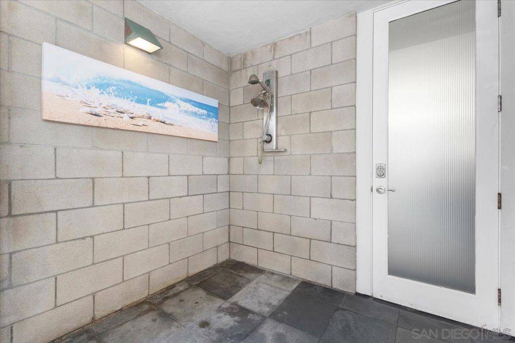 San Diego, CA 92109,710 Verona Ct