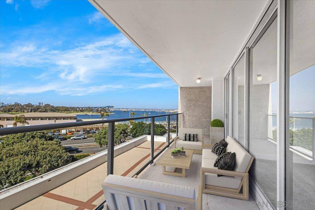 Coronado, CA 92118,1820 Avenida Del Mundo #308