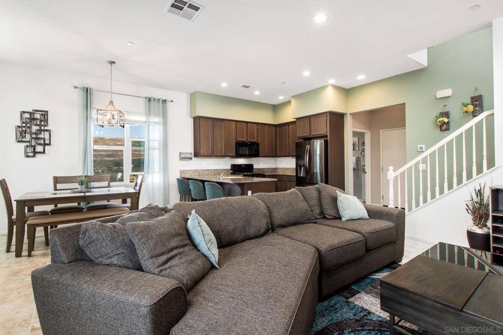 Chula Vista, CA 91913,1215 Idanan Rd #1