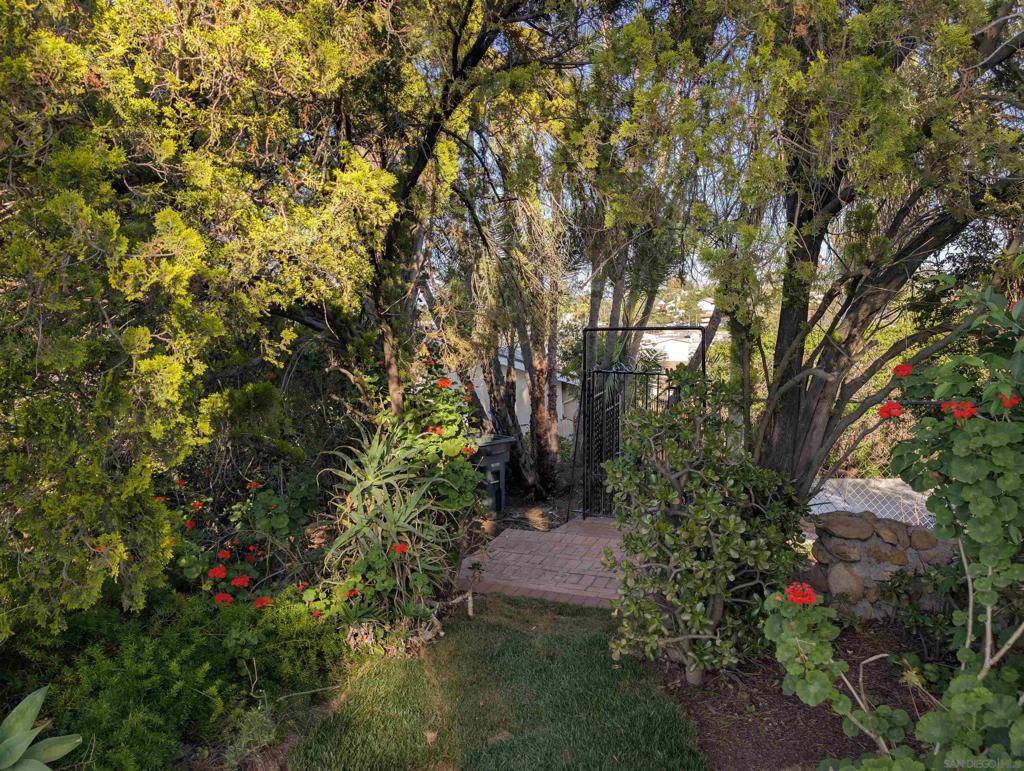 El Cajon, CA 92020,700 Wakefield Ct