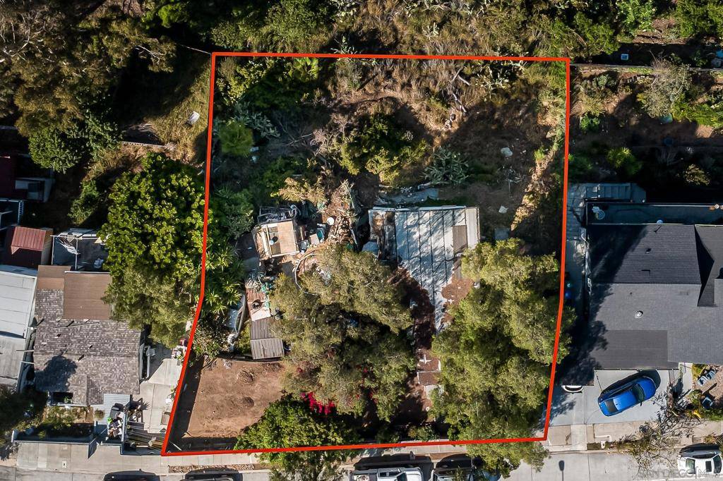 San Diego, CA 92105,4833 Wightman St