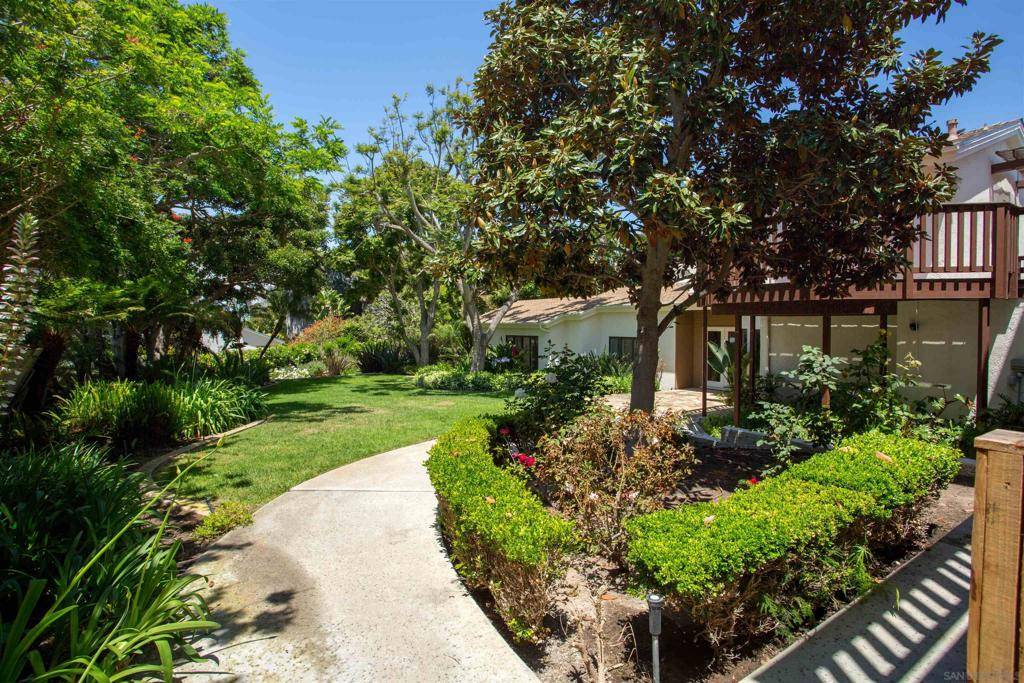 Encinitas, CA 92024,526 Saxony Road