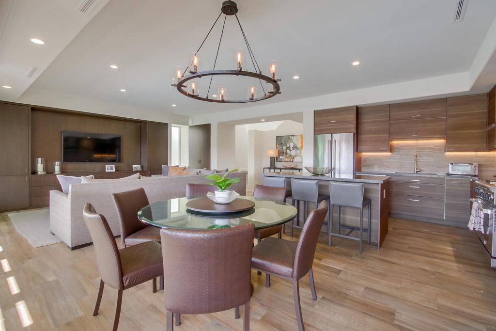 Coronado, CA 92118,8 Buccaneer Way