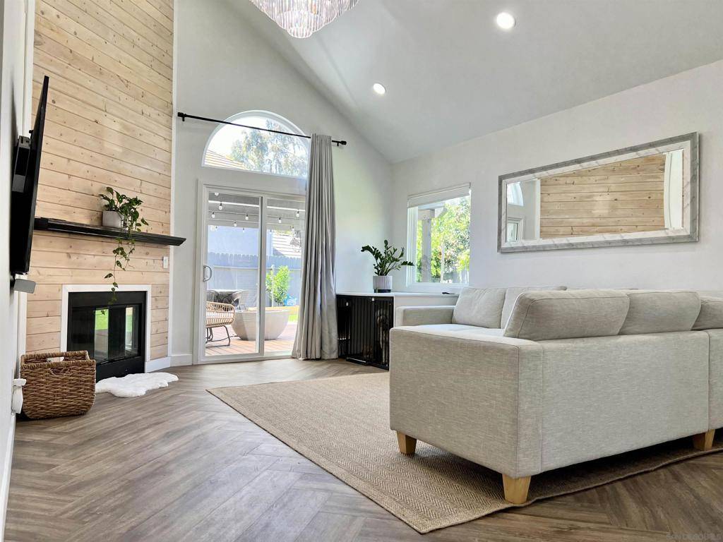 San Diego, CA 92128,10632 Rancho Carmel Dr