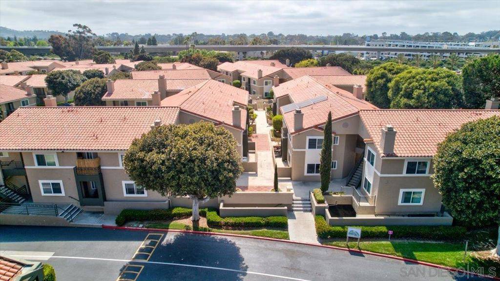 San Diego, CA 92122,7425 Charmant Dr E #2812