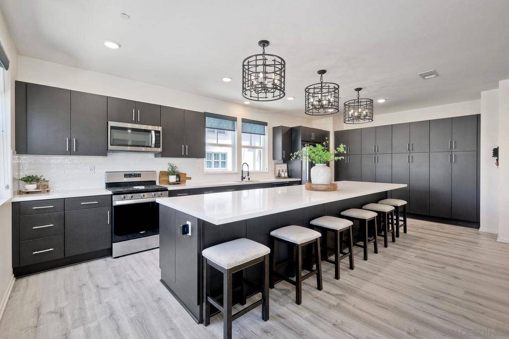San Diego, CA 92154,5381 Calle Rockfish #54