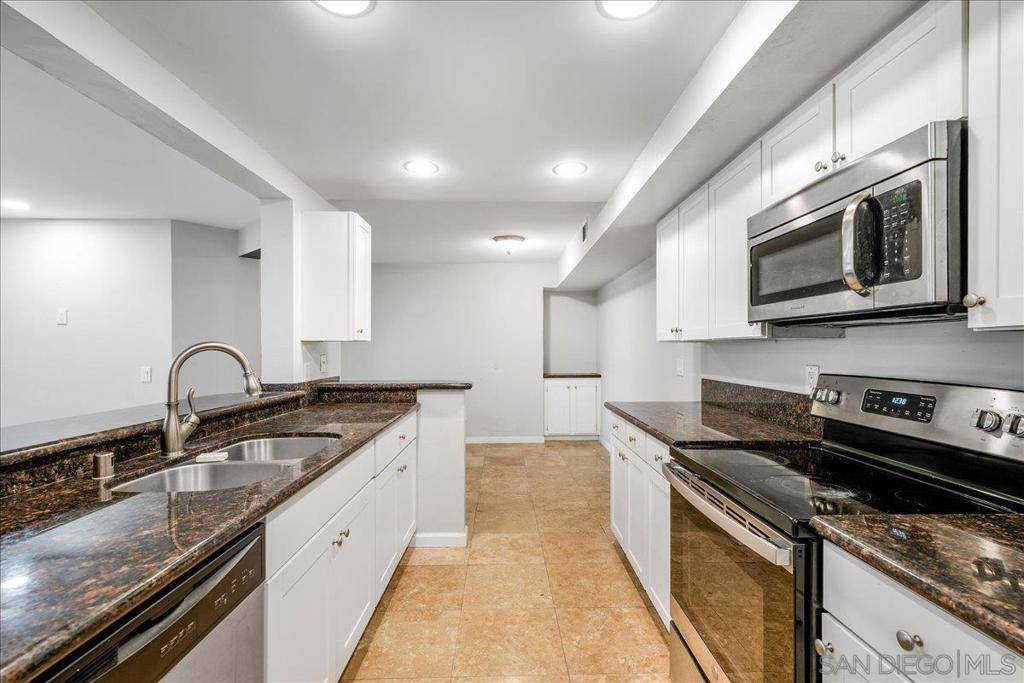 Escondido, CA 92025,1050 E Washington #44