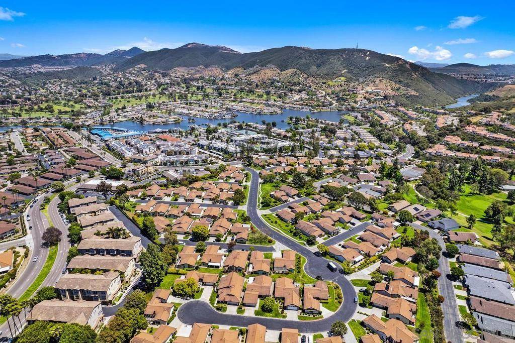San Marcos, CA 92078,1776 Calle Del Arroyo