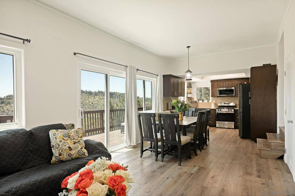 1141 Grass Valley Road Lake Arrowhead, CA 92352