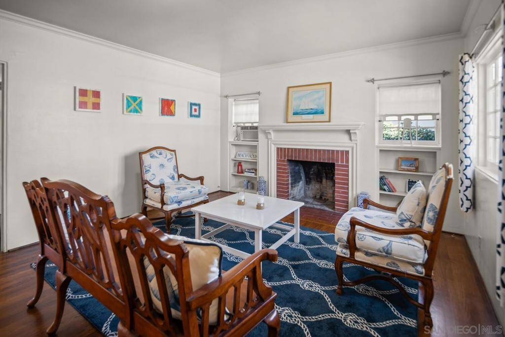 Coronado, CA 92118,1506 5Th St