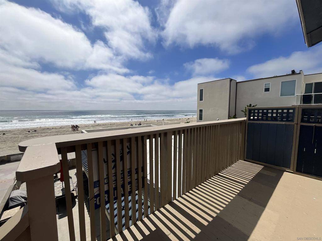 San Diego, CA 92109,3773 Ocean Front Walk
