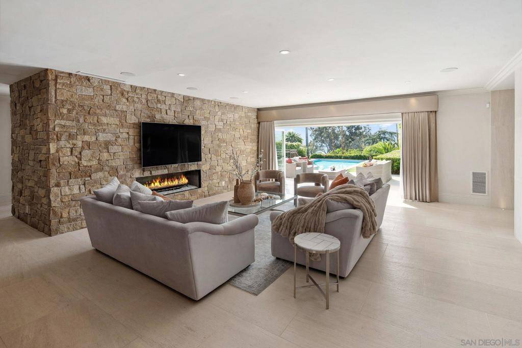 Rancho Santa Fe, CA 92067,4540 Los Pinos