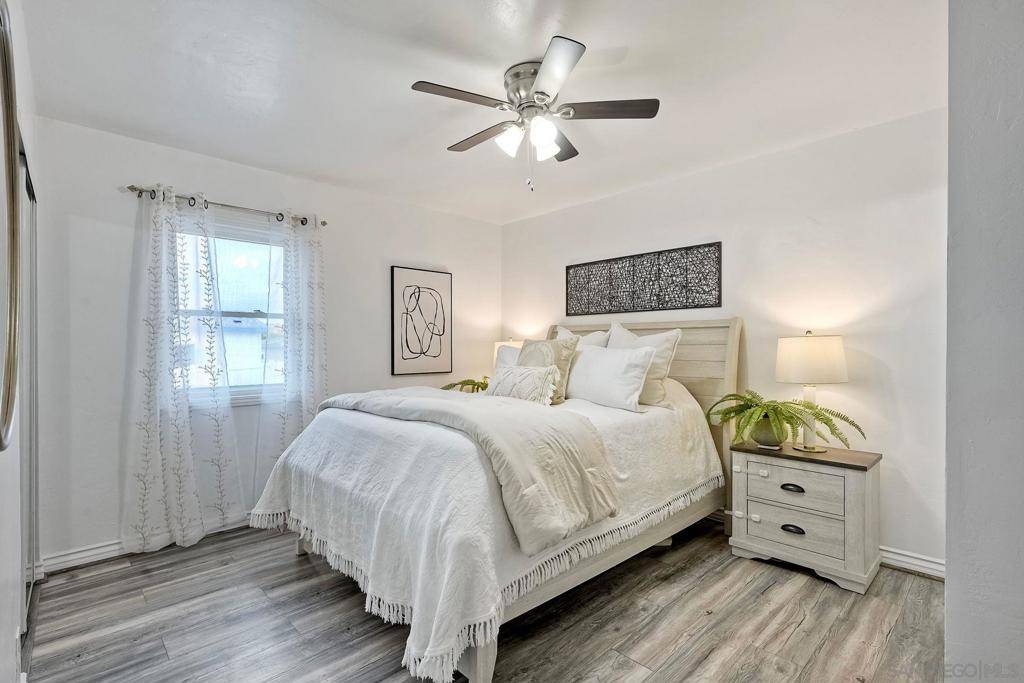 San Diego, CA 92114,620 Flicker St