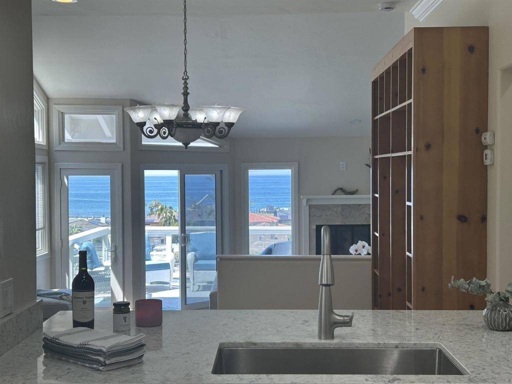 Cardiff By The Sea, CA 92007,2510 Montgomery #A