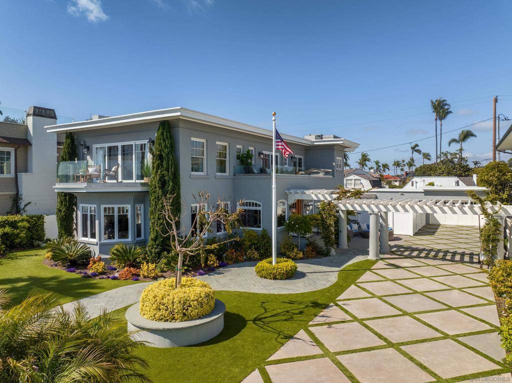 Coronado, CA 92118,535 Ocean Blvd