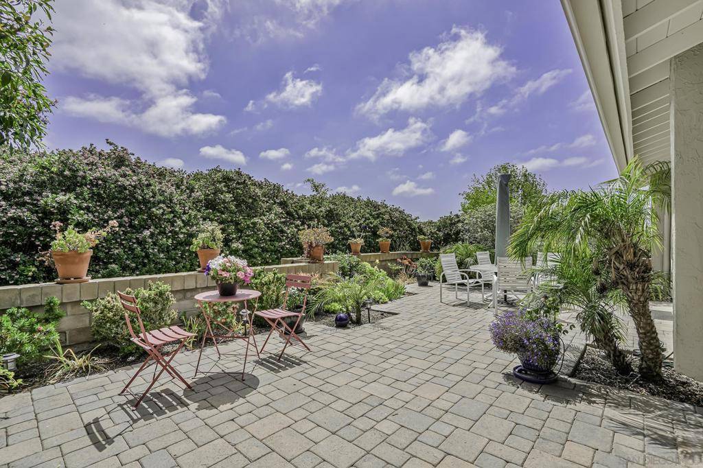 La Jolla, CA 92037,6375 Via Cabrera