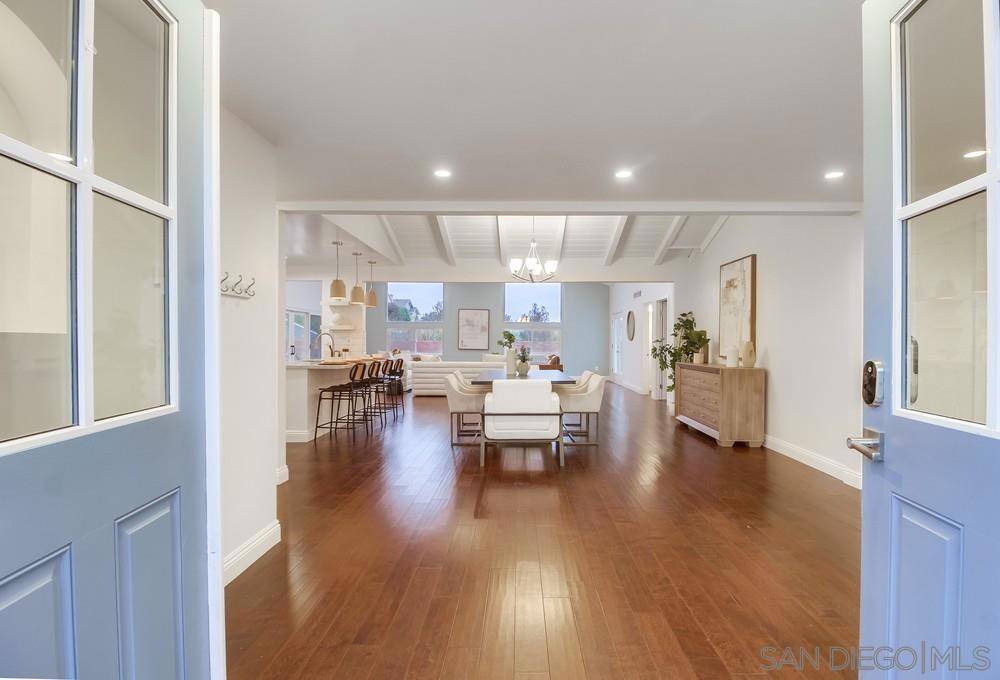 San Diego, CA 92106,1220 Concord St