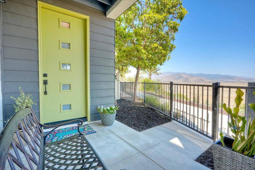 Chula Vista, CA 91915,2056 Callisto Terrace