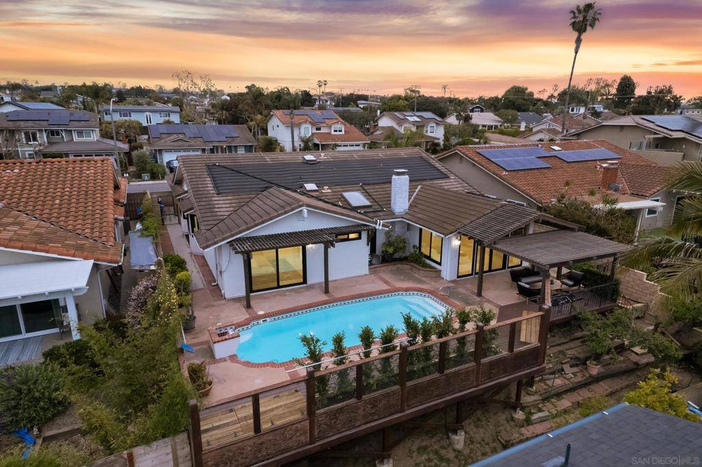 Carlsbad, CA 92008,3985 Syme Dr
