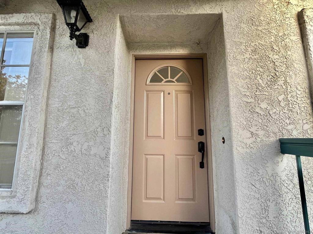 San Diego, CA 92126,10626 Aderman #16