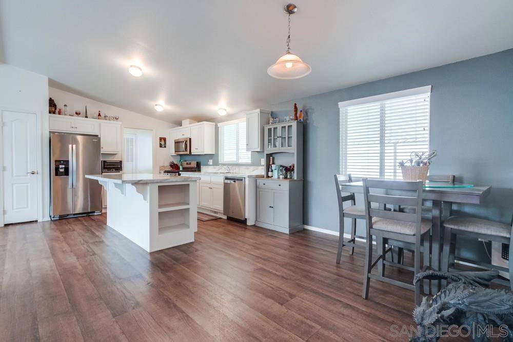 Oceanside, CA 92058,220 N El Camino Real #71