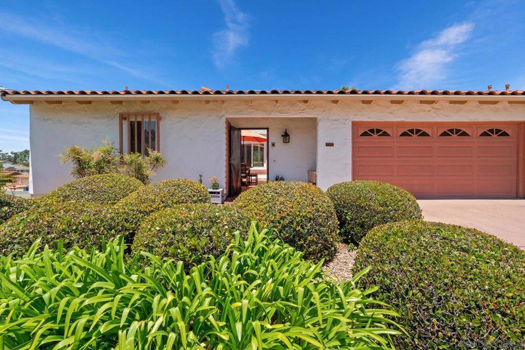 Escondido, CA 92026,1382 Miraflores Gln