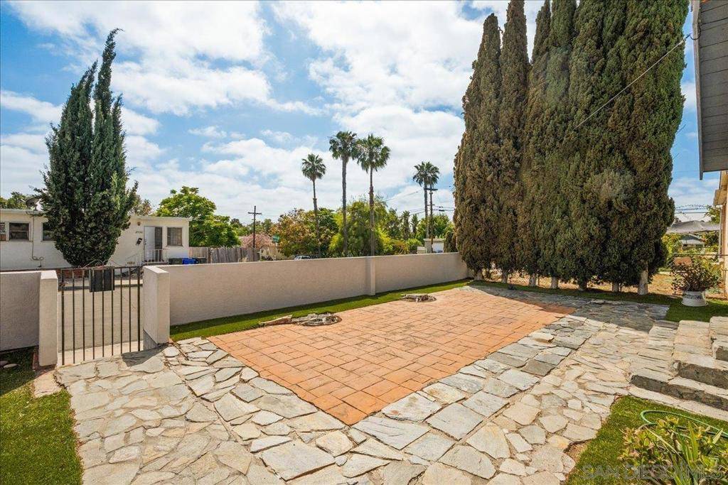 San Diego, CA 92105,2931 Dahlia St