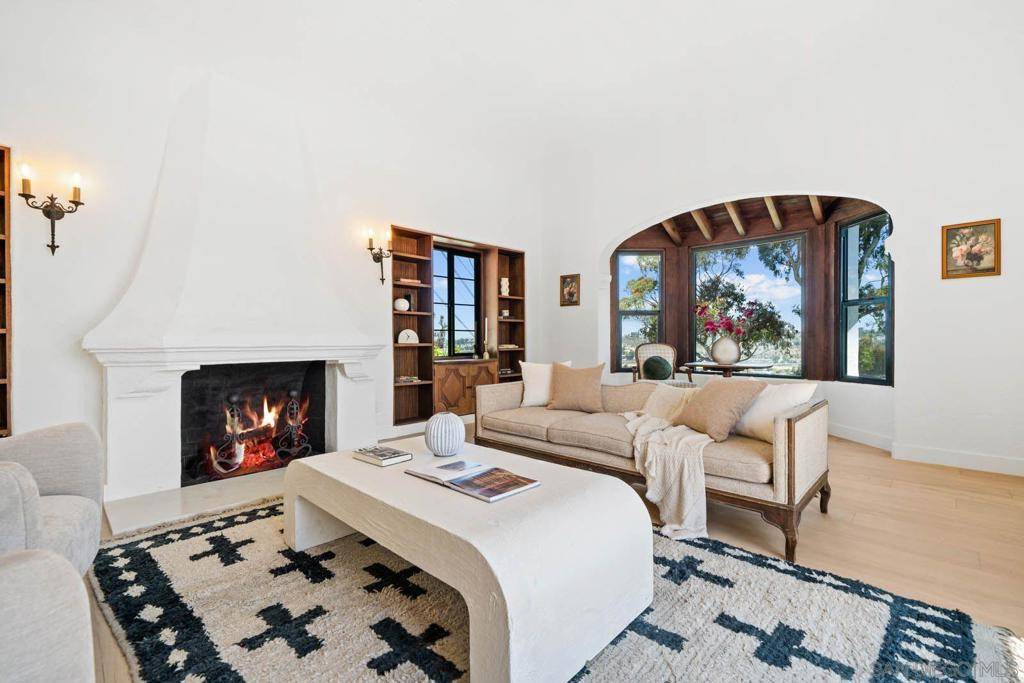 San Diego, CA 92103,4388 HAWK STREET