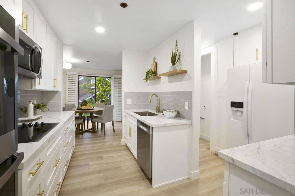 La Jolla, CA 92037,8263 Camino Del Oro #281