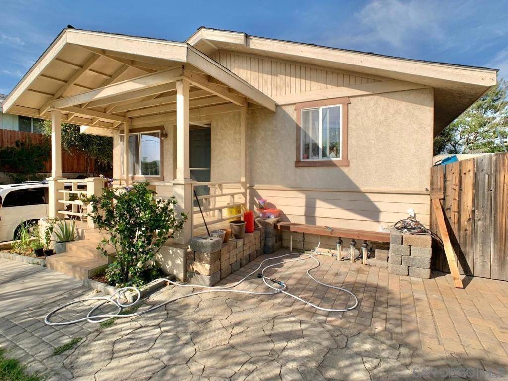 Escondido, CA 92025,1130 S Broadway