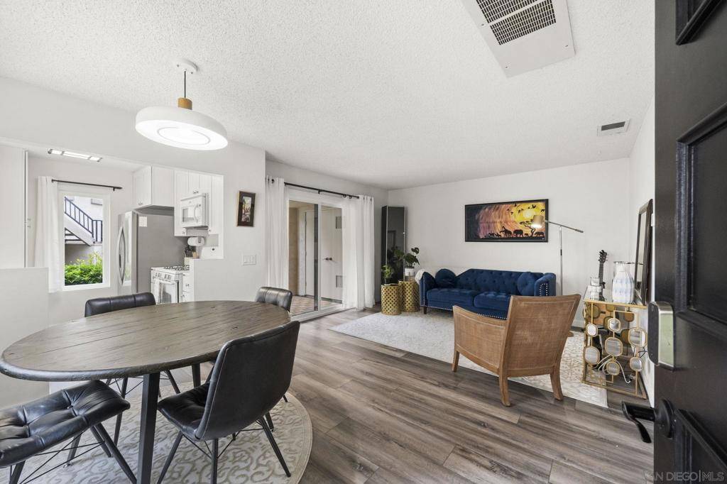 San Diego, CA 92126,8476 New Salem St #77