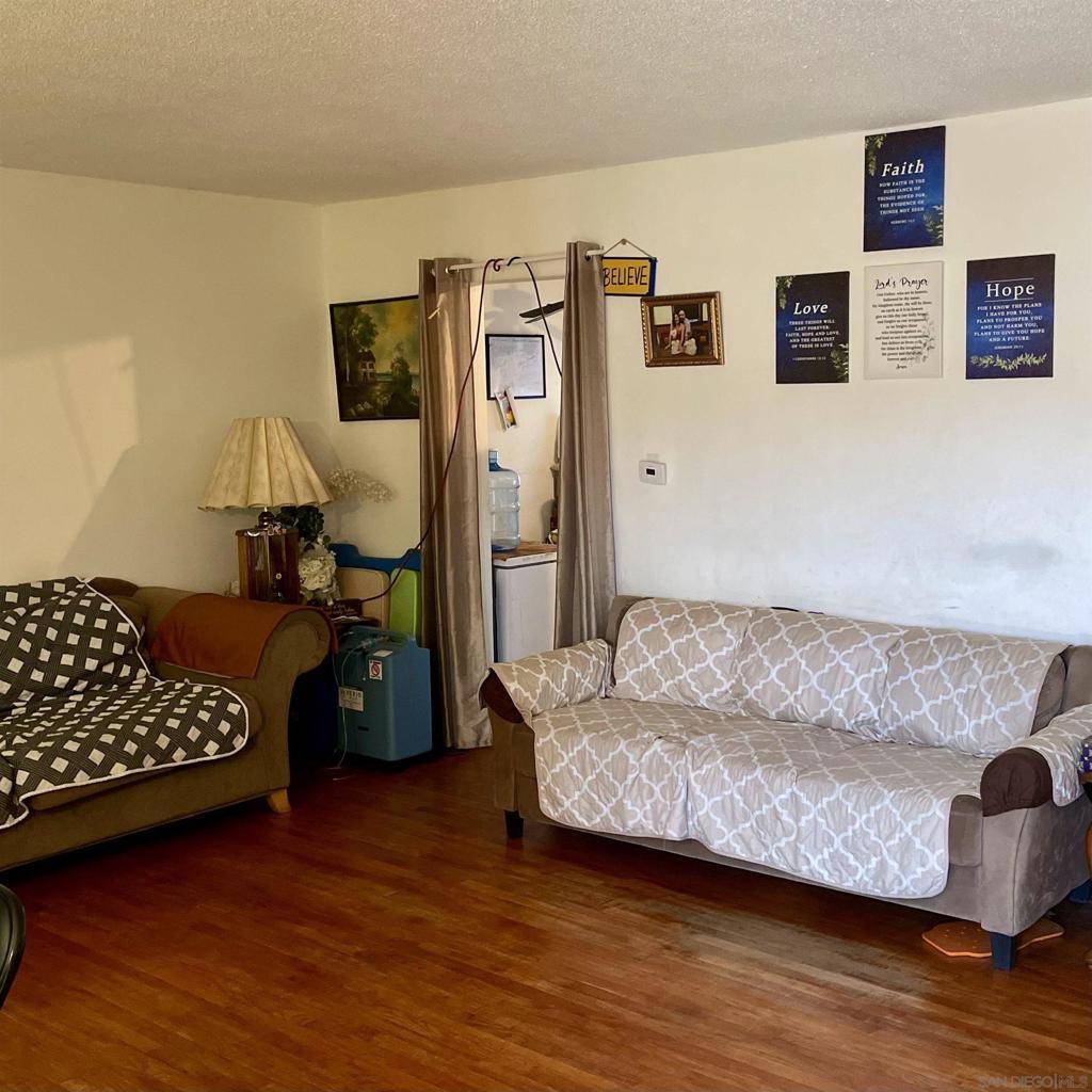 Hemet, CA 92543,1276 E Johnston Ave
