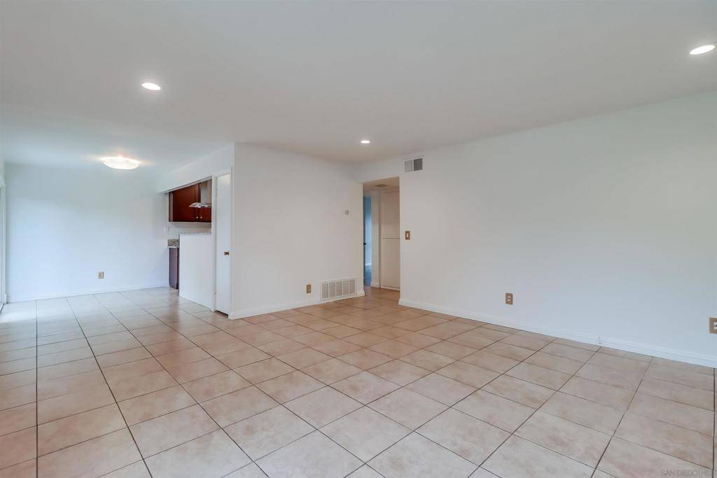 El Cajon, CA 92021,1278 E Madison Ave #C