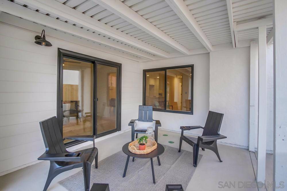 San Diego, CA 92129,9958 Paseo Montalban