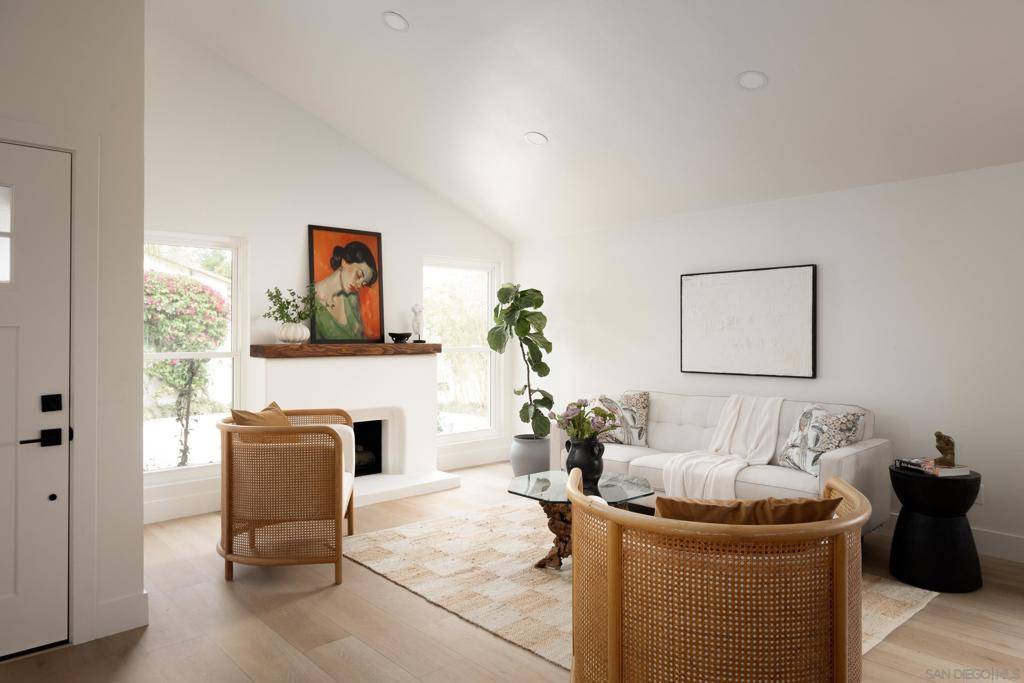 Encinitas, CA 92024,324 Avenida De Las Rosas