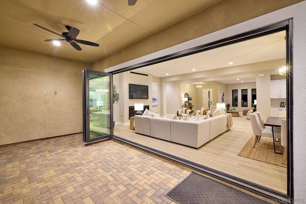 Escondido, CA 92029,1755 Calle Catalina