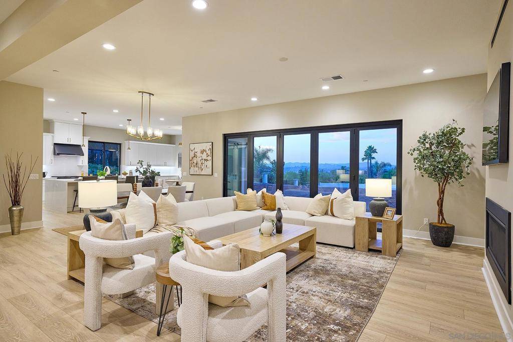 Escondido, CA 92029,1755 Calle Catalina