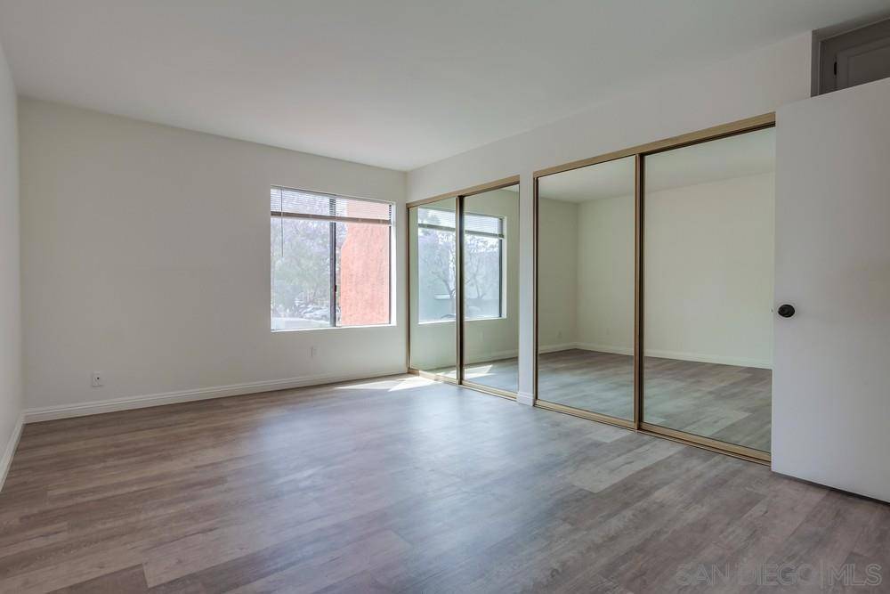 Escondido, CA 92025,1030 E Washington Ave #120