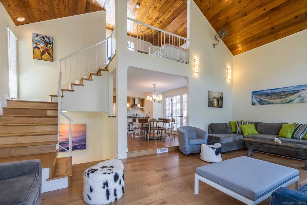 San Diego, CA 92109,728 Jamaica Ct