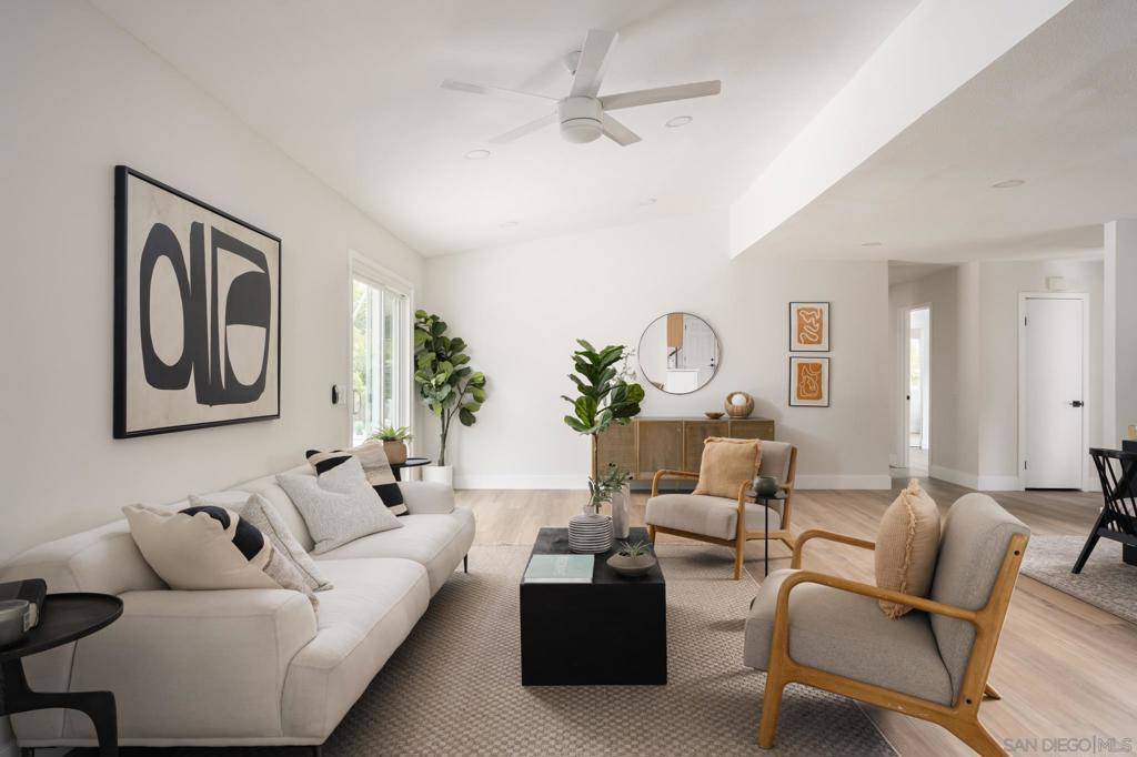 Oceanside, CA 92057,1502 Surrey Ct