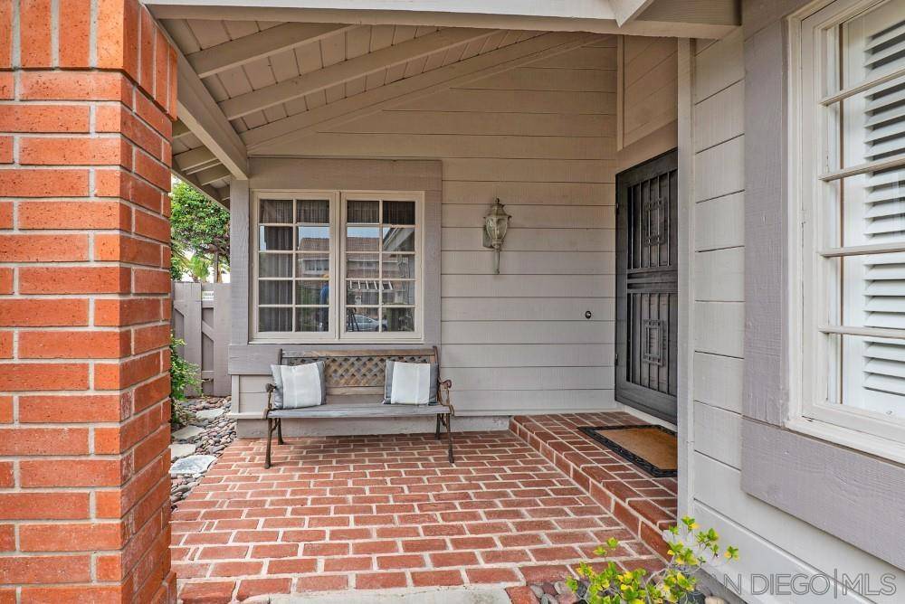 San Diego, CA 92128,12562 Shropshire Ln.