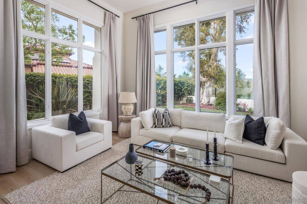 Encinitas, CA 92024,2815 Santa Fe Vista Ct