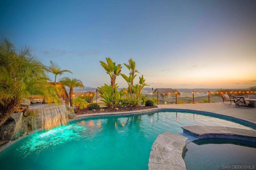 Santee, CA 92071,5324 Bella Vista St