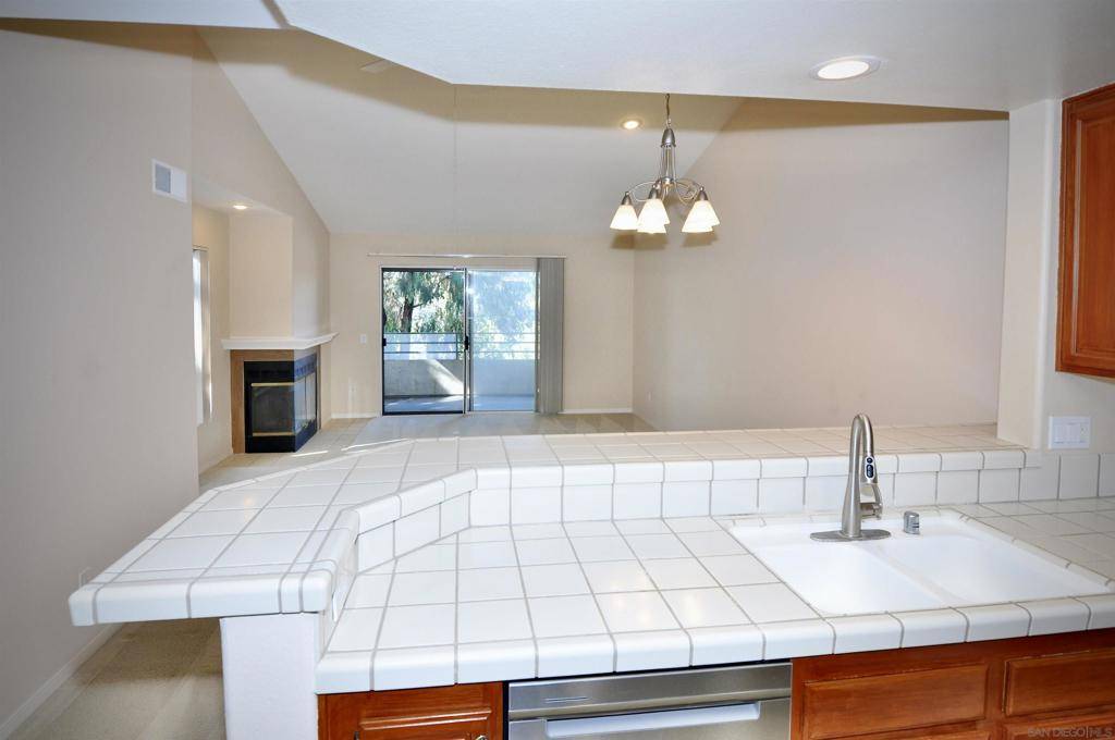 San Diego, CA 92131,9971 Scripps Westview Way #24